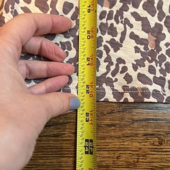 NATION LTD Leopard print 100% cotton mock neck top size medium - Picture 11 of 11